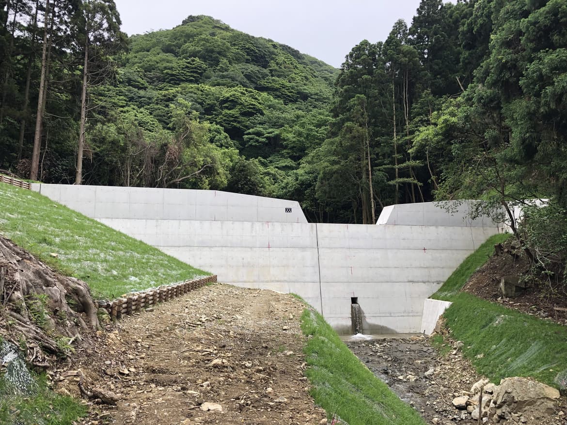 大字大里治山ダム